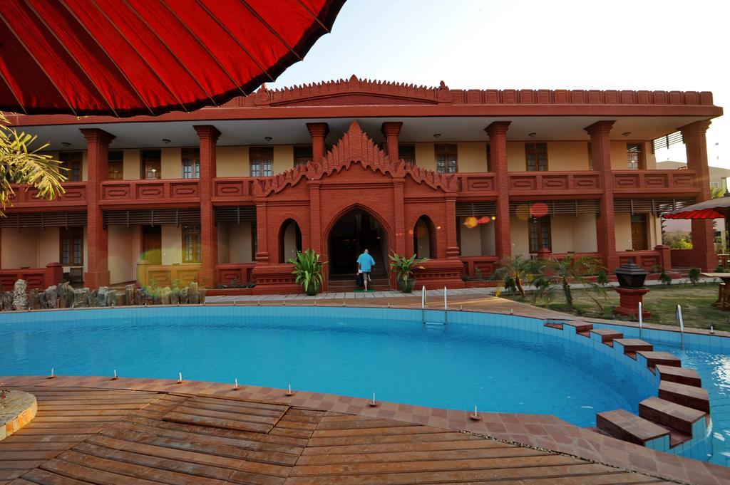Sky Palace Hotel Bagan Exteriör bild